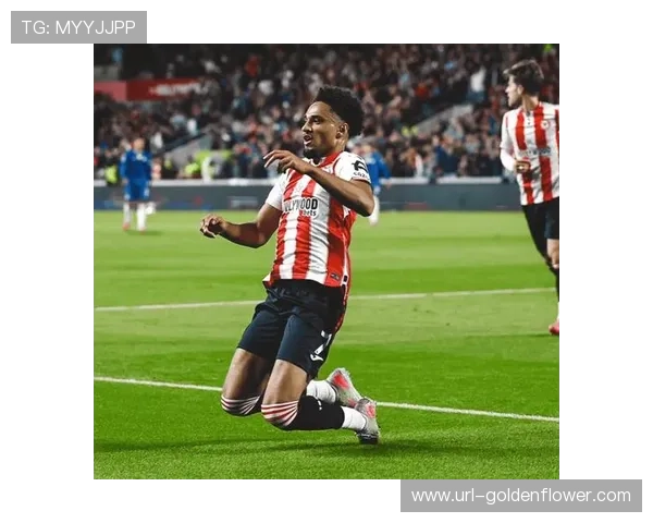 布伦特福德球迷远征曼彻斯特,英联杯客队看台座无虚席 布伦特福德球迷远征曼彻斯特,英联杯客队看台座无虚席